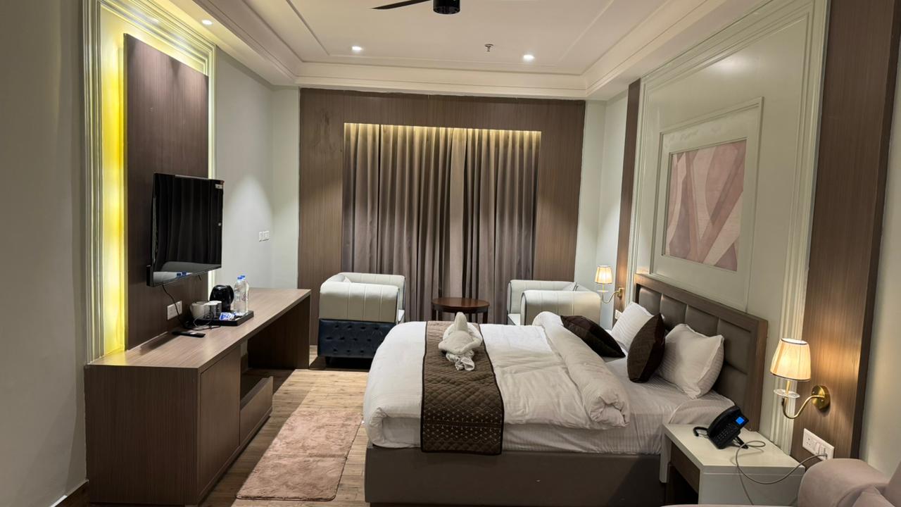 Room 9